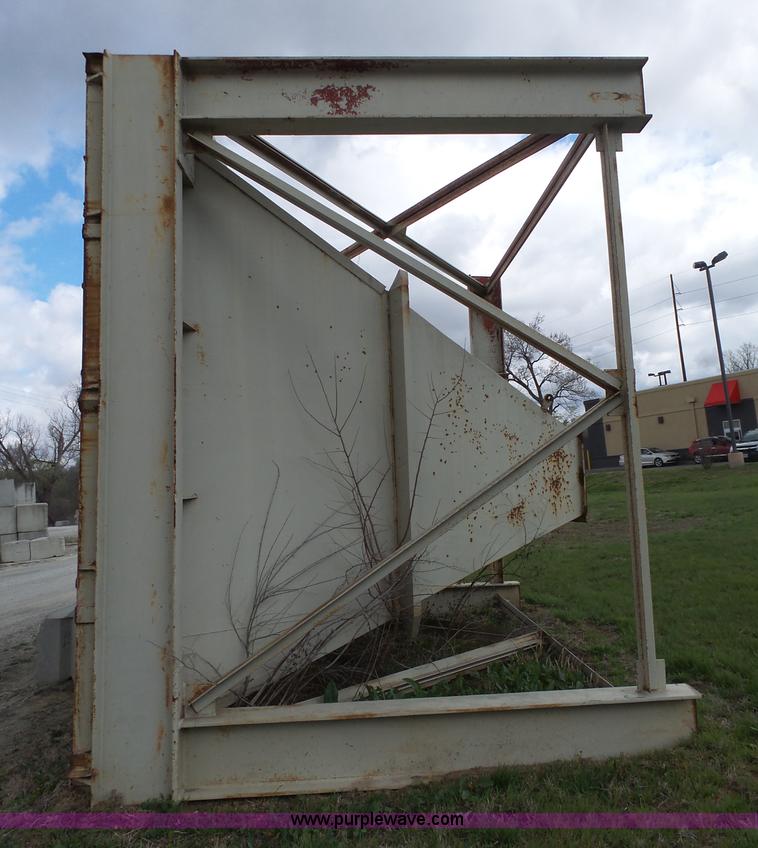 image for item BN9639 Hopper