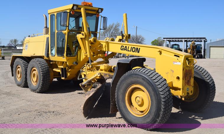 image for item BX9709 2002 Galion 850C motor grader