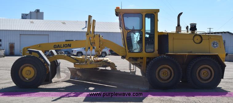 image for item BX9709 2002 Galion 850C motor grader