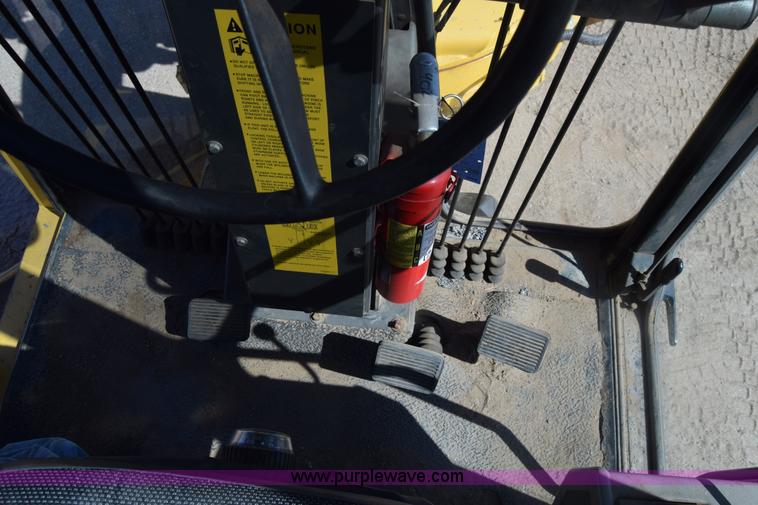 image for item BX9709 2002 Galion 850C motor grader