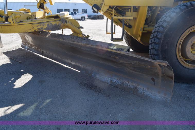 image for item BX9709 2002 Galion 850C motor grader