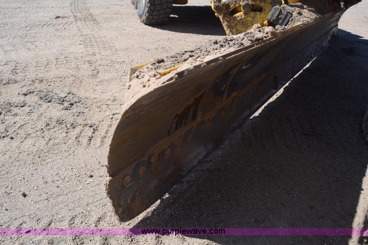 image for item BX9709 2002 Galion 850C motor grader