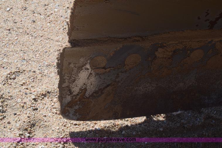 image for item BX9709 2002 Galion 850C motor grader