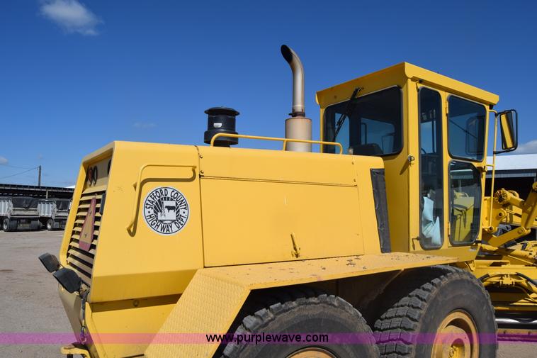 image for item BX9709 2002 Galion 850C motor grader