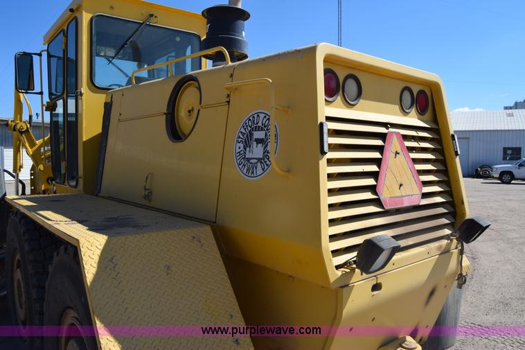 image for item BX9709 2002 Galion 850C motor grader