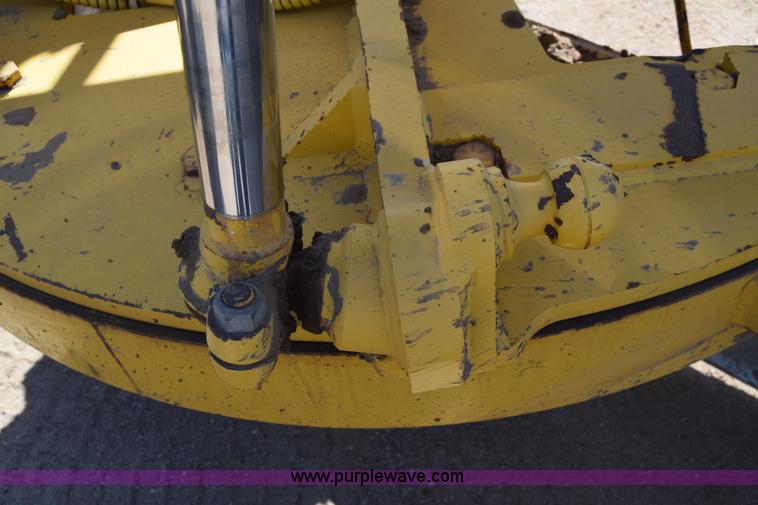 image for item BX9709 2002 Galion 850C motor grader