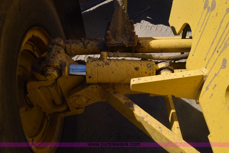 image for item BX9709 2002 Galion 850C motor grader