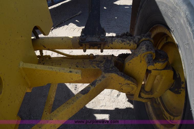 image for item BX9709 2002 Galion 850C motor grader