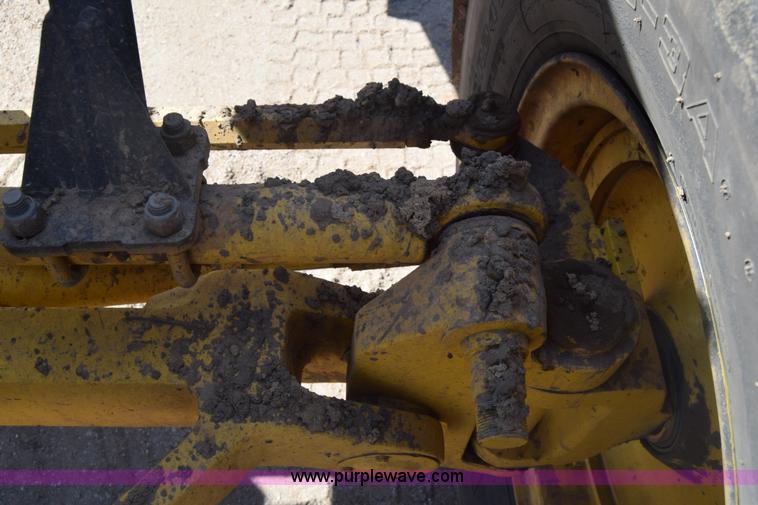 image for item BX9709 2002 Galion 850C motor grader