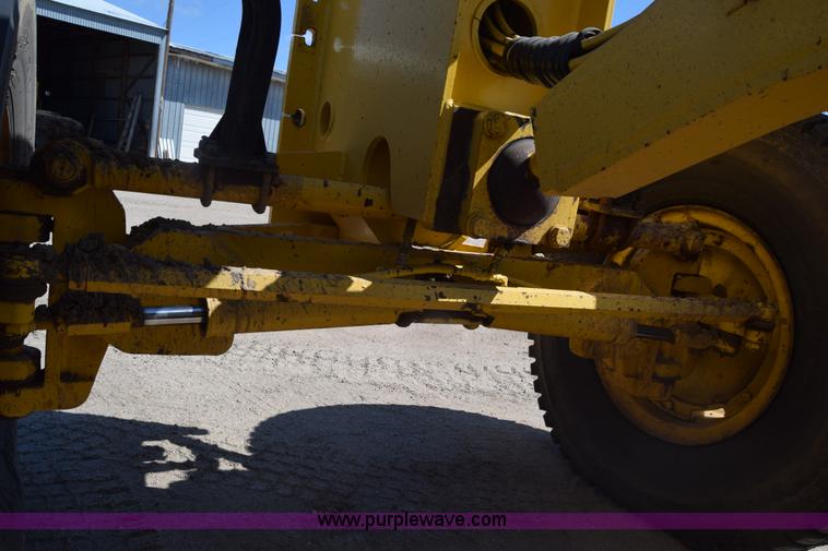 image for item BX9709 2002 Galion 850C motor grader