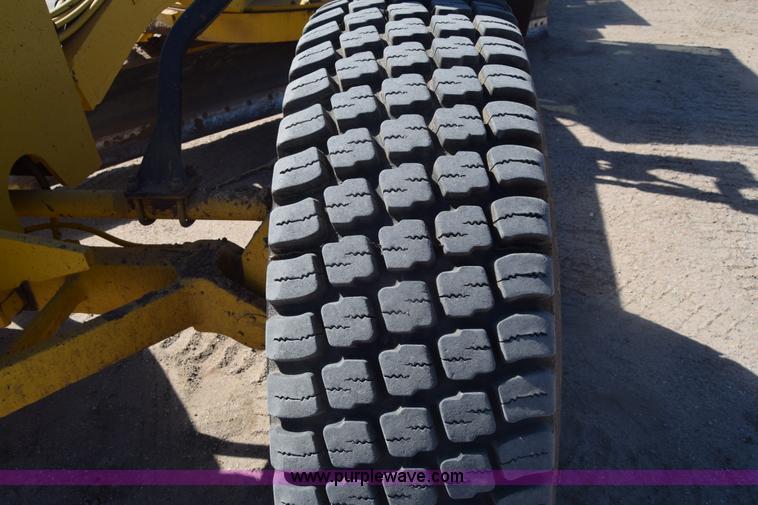 image for item BX9709 2002 Galion 850C motor grader