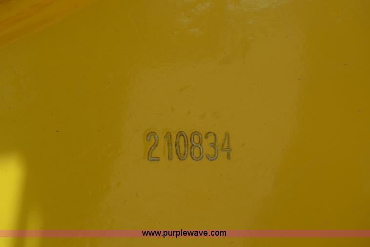 image for item BX9709 2002 Galion 850C motor grader