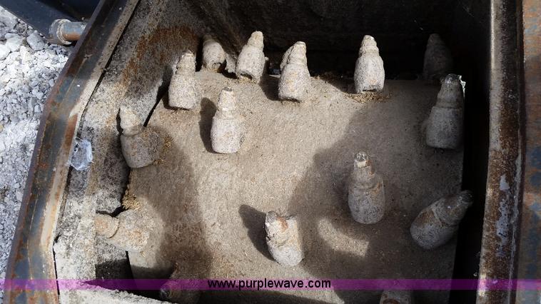 image for item G3723 Bobcat skid steer planer