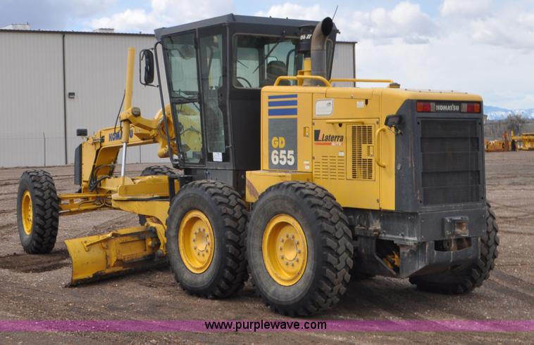 image for item G7332 2006 Komatsu GD655 motor grader
