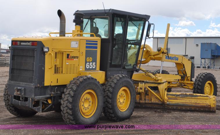 image for item G7332 2006 Komatsu GD655 motor grader