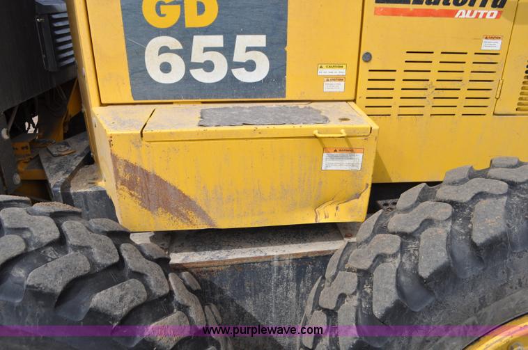 image for item G7332 2006 Komatsu GD655 motor grader