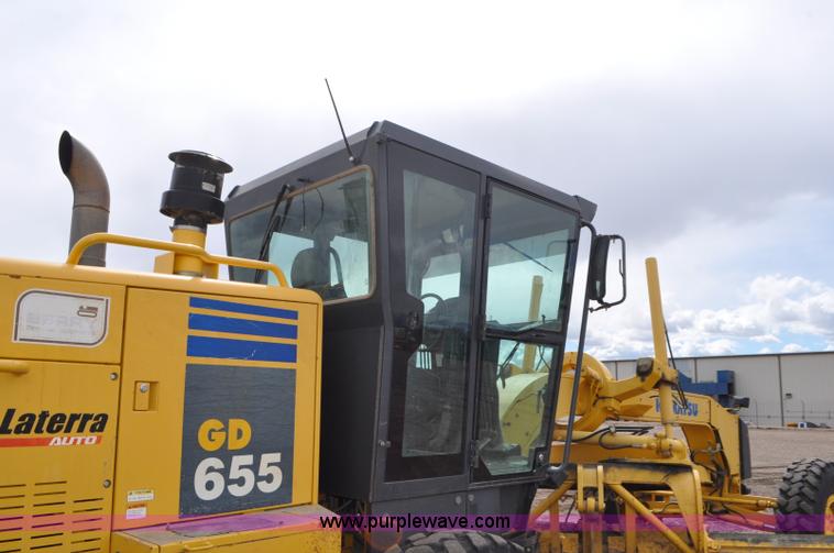 image for item G7332 2006 Komatsu GD655 motor grader