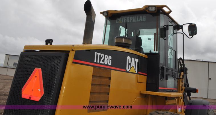 image for item G7334 2003 Caterpillar IT28 wheel loader