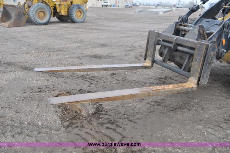 image for item G7334 2003 Caterpillar IT28 wheel loader