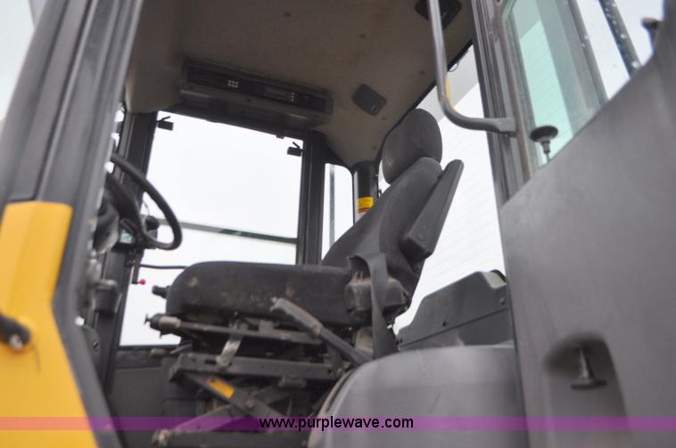 image for item G7335 2012 Komatsu WA250-6 wheel loader