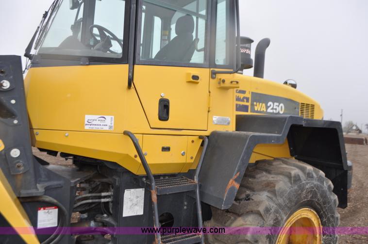 image for item G7335 2012 Komatsu WA250-6 wheel loader