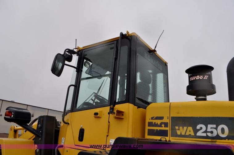 image for item G7335 2012 Komatsu WA250-6 wheel loader