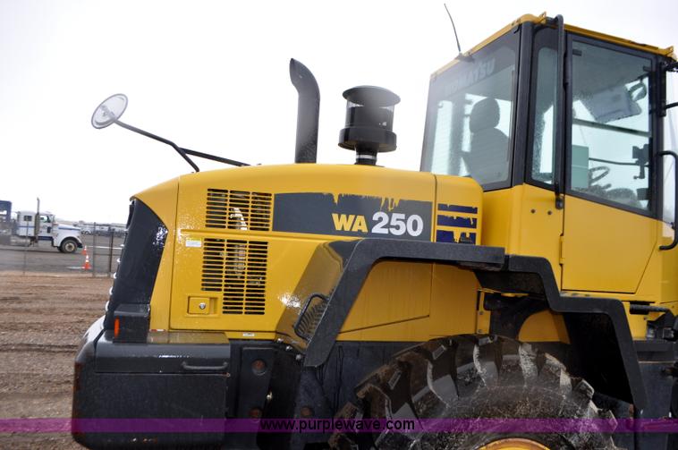 image for item G7335 2012 Komatsu WA250-6 wheel loader