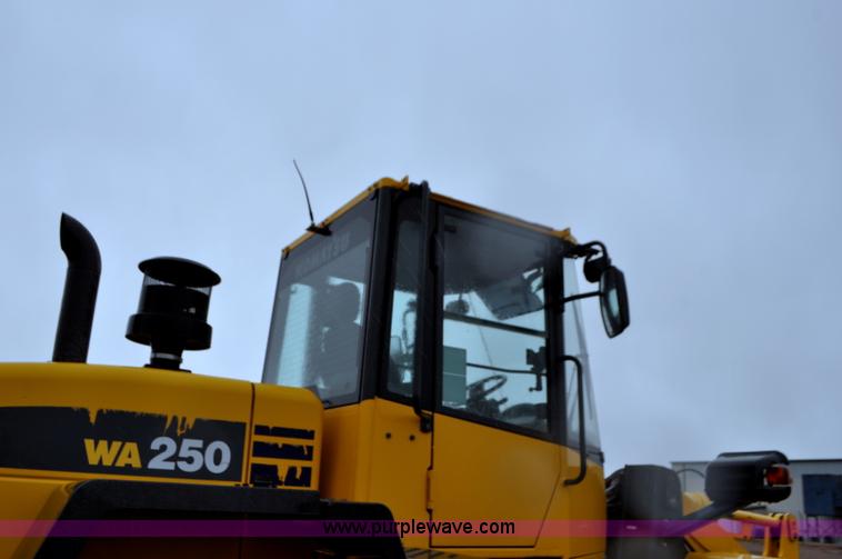 image for item G7335 2012 Komatsu WA250-6 wheel loader
