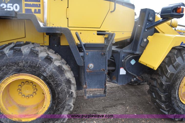 image for item G7335 2012 Komatsu WA250-6 wheel loader