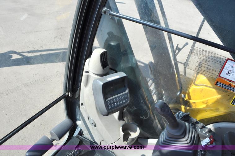 image for item G7336 2008 John Deere 350D LC excavator