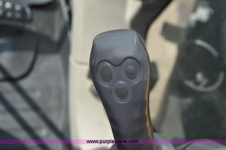 image for item G7336 2008 John Deere 350D LC excavator