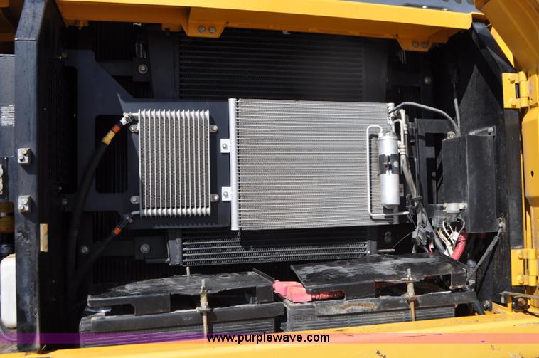 image for item G7336 2008 John Deere 350D LC excavator