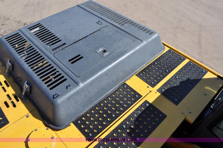 image for item G7336 2008 John Deere 350D LC excavator