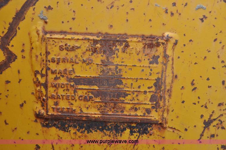 image for item G7337 2006 John Deere 225C LC excavator