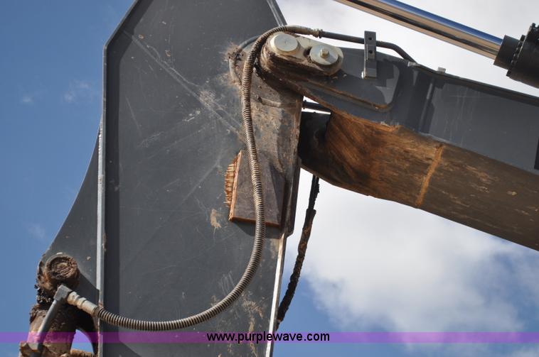 image for item G7338 2006 John Deere 270D LC excavator