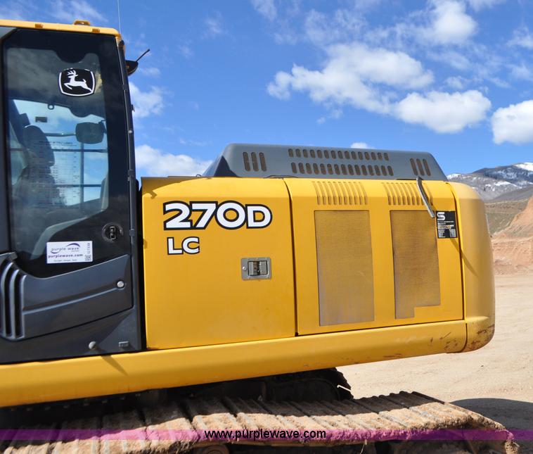 image for item G7338 2006 John Deere 270D LC excavator