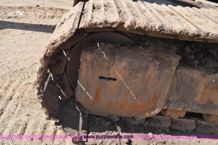 image for item G7338 2006 John Deere 270D LC excavator