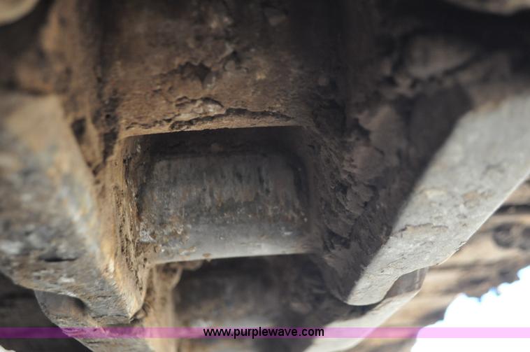 image for item G7338 2006 John Deere 270D LC excavator