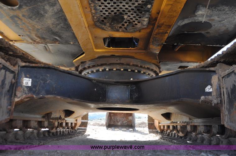 image for item G7338 2006 John Deere 270D LC excavator