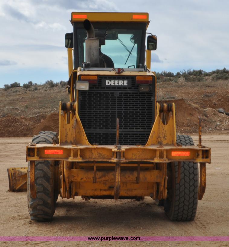 image for item G7339 2002 John Deere 772CH II motor grader