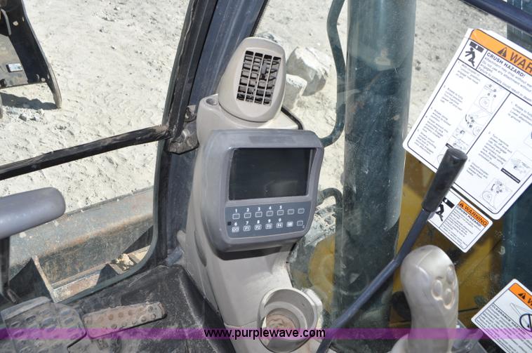 image for item G7341 2008 John Deere 75D mini excavator