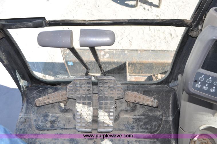 image for item G7341 2008 John Deere 75D mini excavator