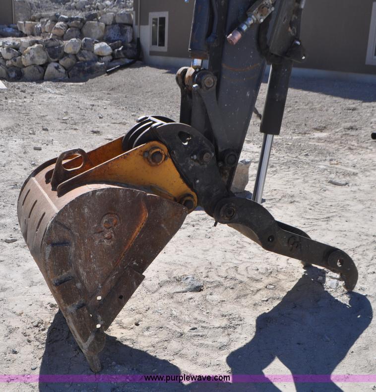 image for item G7341 2008 John Deere 75D mini excavator