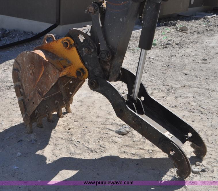 image for item G7341 2008 John Deere 75D mini excavator