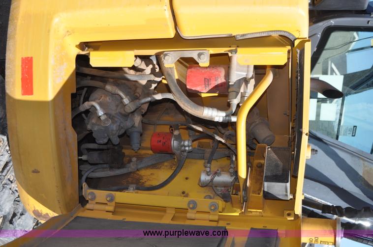 image for item G7341 2008 John Deere 75D mini excavator