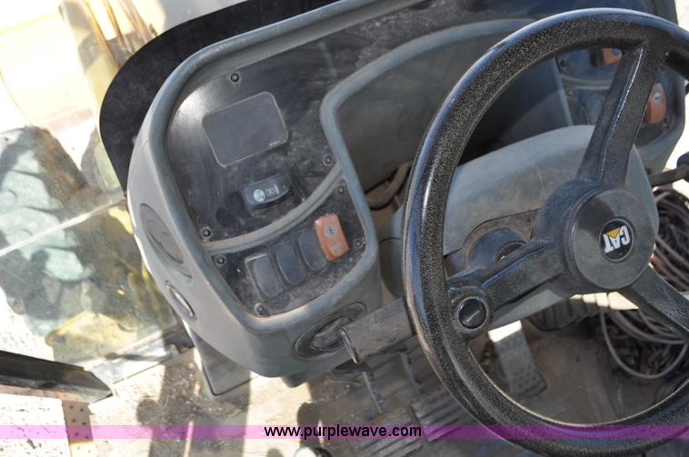 image for item G7342 2002 Caterpillar 420D backhoe