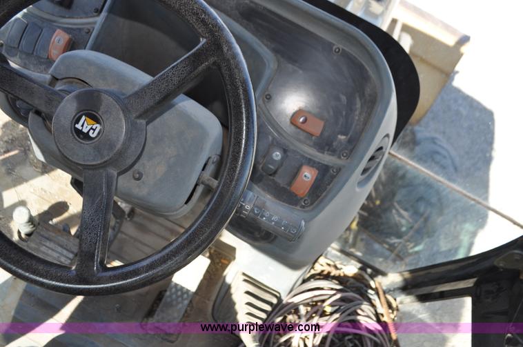 image for item G7342 2002 Caterpillar 420D backhoe