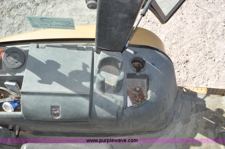 image for item G7342 2002 Caterpillar 420D backhoe