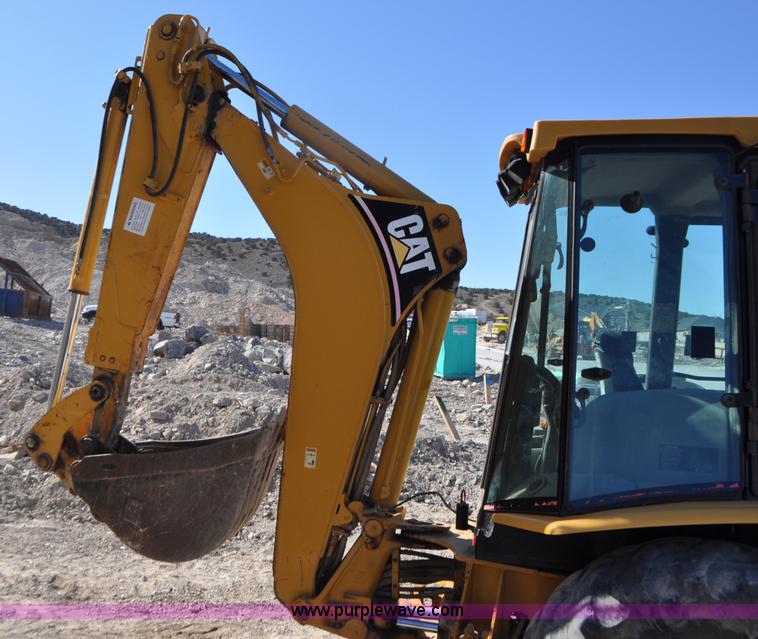 image for item G7342 2002 Caterpillar 420D backhoe