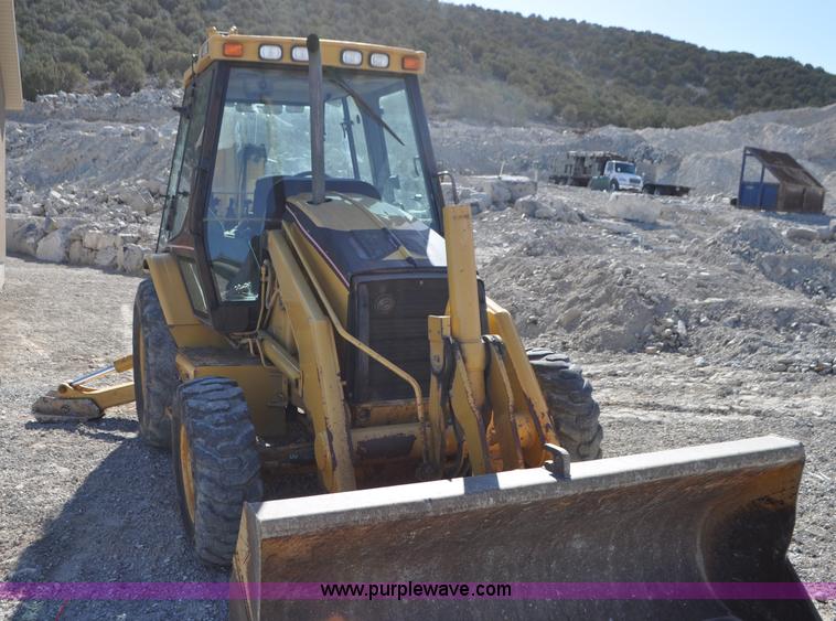 image for item G7342 2002 Caterpillar 420D backhoe